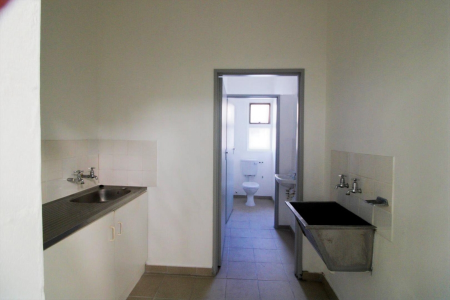 To Let Commercial Property for Rent in Montague Gardens Western Cape